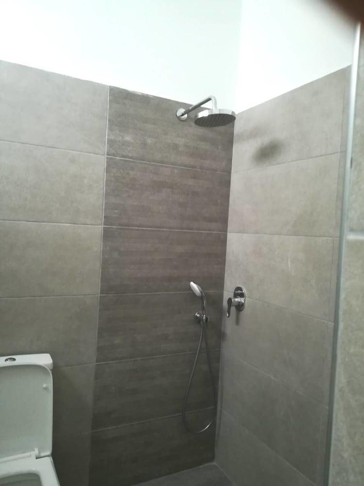 Kaniggos- 3 Bedrooms Apartment Атина Екстериор снимка
