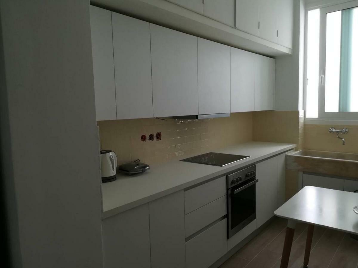 Kaniggos- 3 Bedrooms Apartment Атина Екстериор снимка